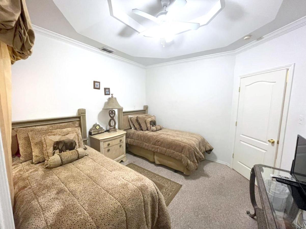 Beautifully Furnished 3Bd 2Br Pool Gated Condo In Mcallen, Tx Pharr Buitenkant foto