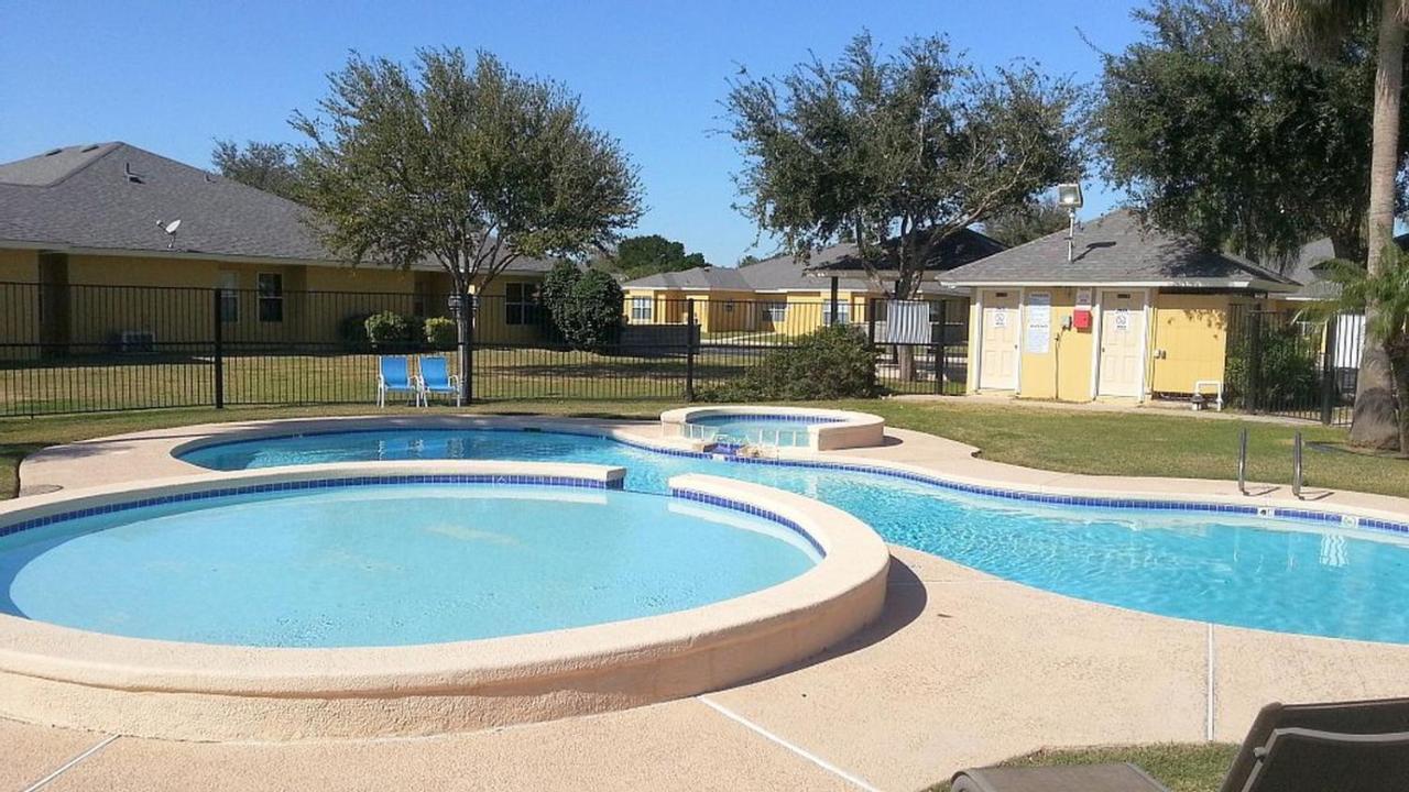 Beautifully Furnished 3Bd 2Br Pool Gated Condo In Mcallen, Tx Pharr Buitenkant foto